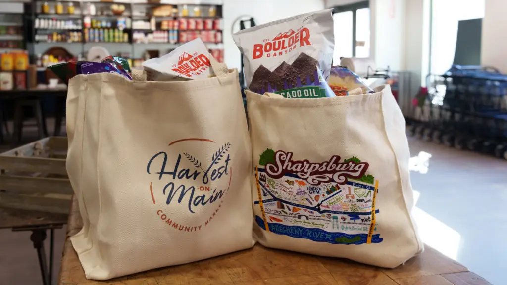 Harvest on Main exclusive Sharpsburg Bicentennial tote bag