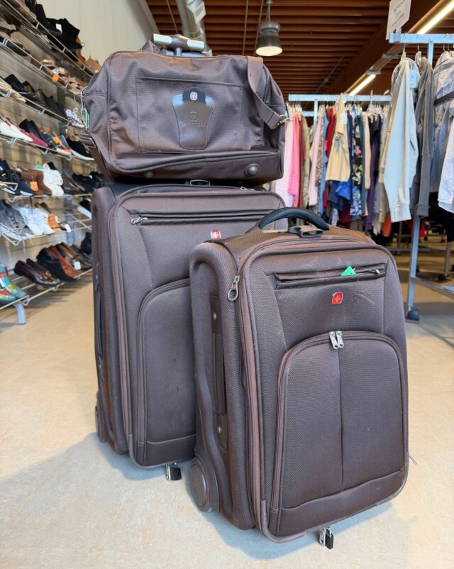 This kind of weather has a way of bringing up travel plans. 

If you’ve got a trip coming up, there are a few pieces of luggage on the floor right now. Gently used and holding up well for another trip. 

If you’re planning some time away, you’re welcome to come by and see what’s here. 

#secondhand #luggage #localthrift #pittsburghthrift #thriftstore