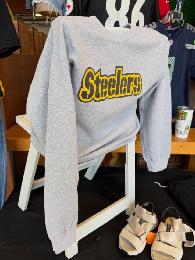 The NFL Draft is here, and Pittsburgh’s feeling it. 🖤💛

We’ve got some Steelers gear on the shelves - clothes, cups, hats, and a few one-of-a-kind finds. All secondhand, all ready for this moment in the city.

Stop by to see what you can find and make sure you’re ready Thursday.

#pittsburgh #nfldraft #nfldraft2026 #secondhand #thrifter